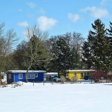 Prázdninový dům Bungalow Am See Mit Ruderboot In