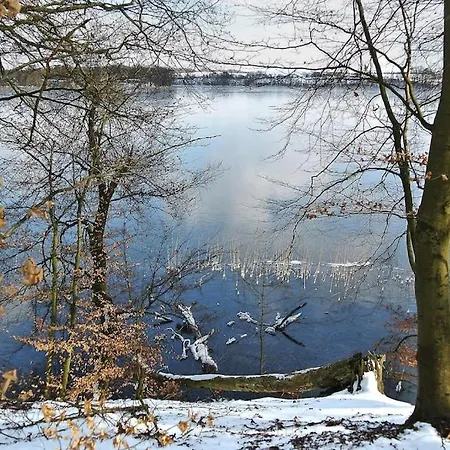 度假居 Bungalow Am See Mit Ruderboot In