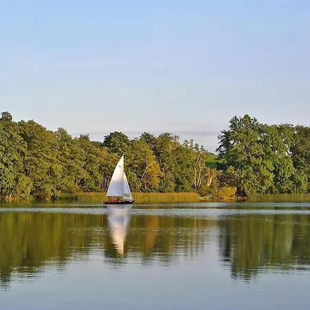 Bungalow Am See Mit Ruderboot In 度假居 Klein Labenz
