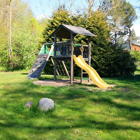 Bungalow Am See Mit Ruderboot In